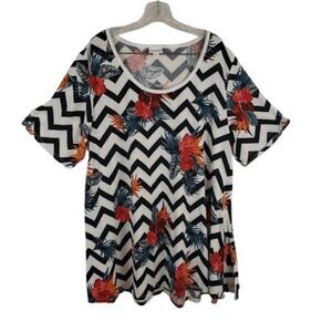 zigzag floral flowy scoop-neck tee / bold pattern top – women’s 3XL